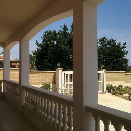 Apartment La Casa Dei Girasoli