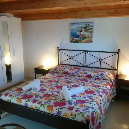 Apartment La Casa Dei Girasoli *