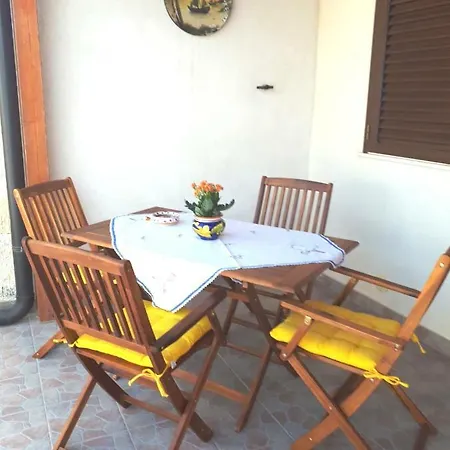 La Casa Dei Girasoli Apartment *
