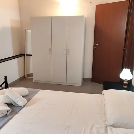 La Casa Dei Girasoli Apartment *